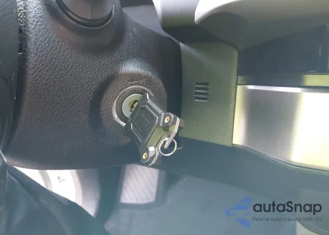 2017 Toyota Tacoma Sr5 V6 z USA, uszkodzony, nr VIN 3TMAZ5CN3HM051502